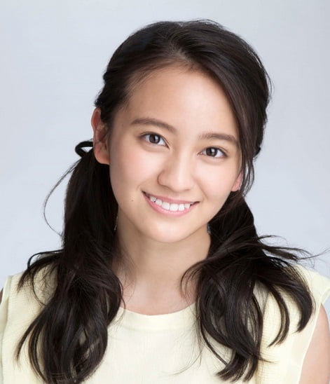 岡田結実の高校はどこ？父親は岡田圭右！隠していた理由は？