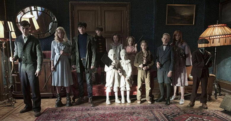 浮世絵風ゴジラの扇子！ZIPのティムバートン監督へのプレゼントはこれ！