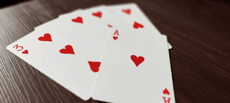 オンラインカジノでお勧めのバカラ|初心者ガイド!